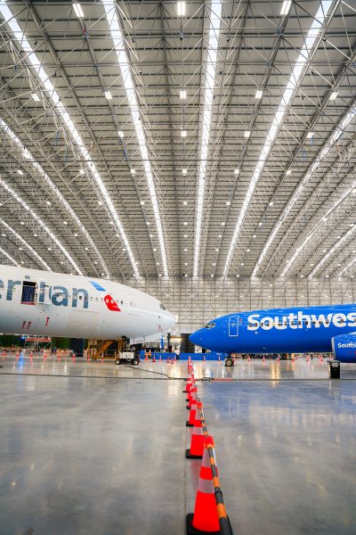 INAUGURACIONHANGAR7AEROMAN3