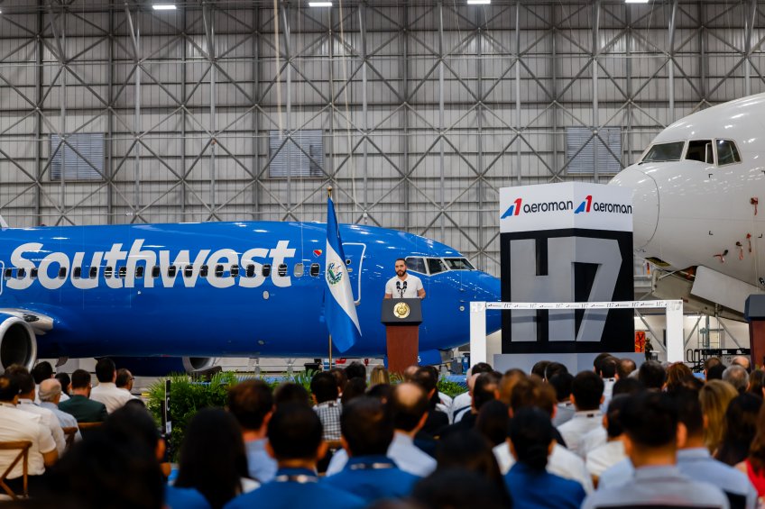 INAUGURACIONHANGAR7AEROMAN4