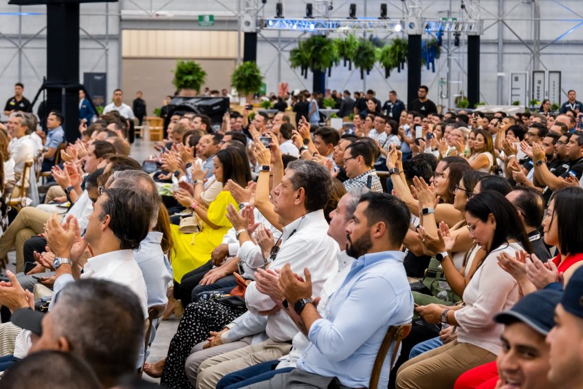 INAUGURACIONHANGAR7AEROMAN8