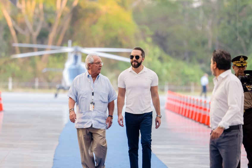 INAUGURACIONHANGAR7AEROMAN11