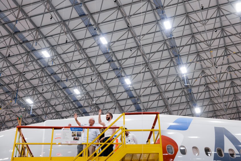 INAUGURACIONHANGAR7AEROMAN13