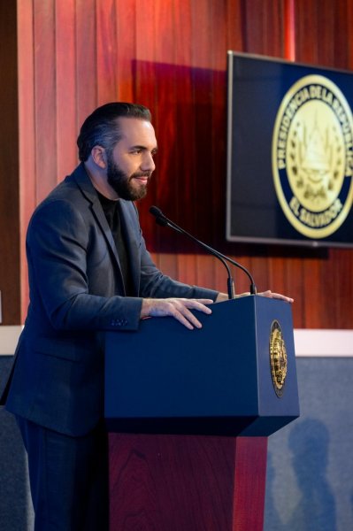 13HomenajealDrVictorJorgeSaca