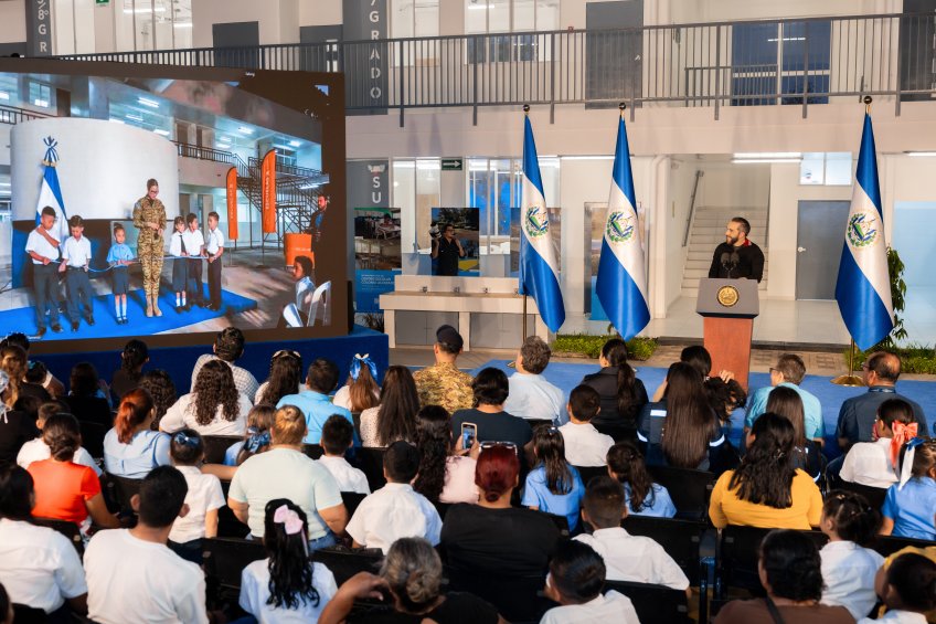 TERCERAINAUGURACION70ESCUELAS2ExD37