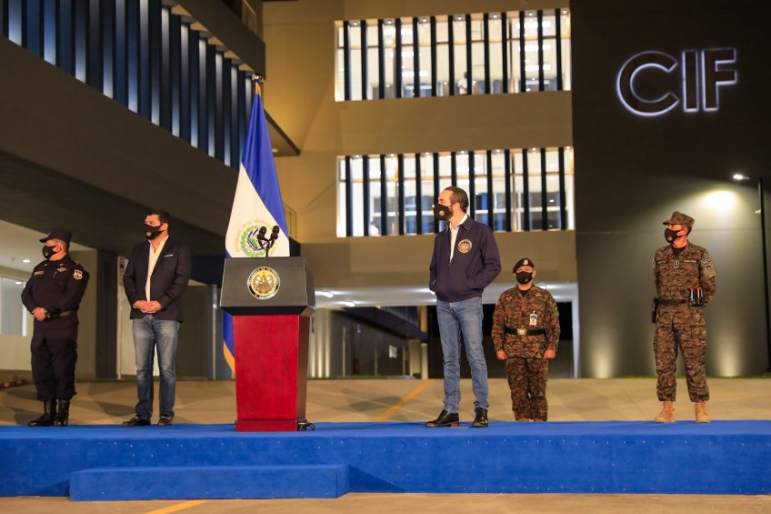 20210225185332__S4A5408