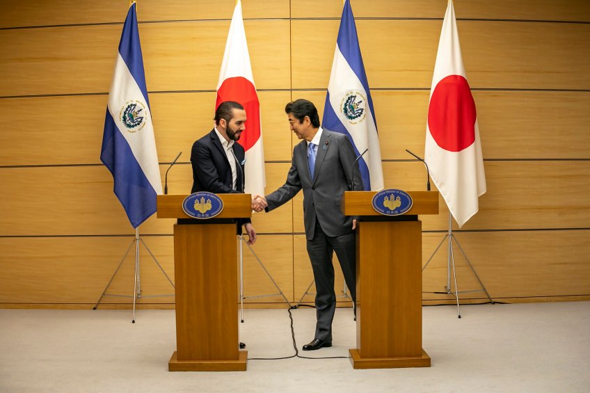 Conferencia de prensa con Primer Ministro.