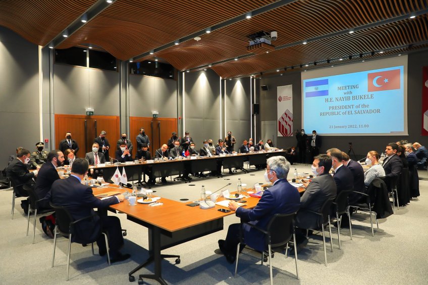 Reunión con Contratistas de Turquia