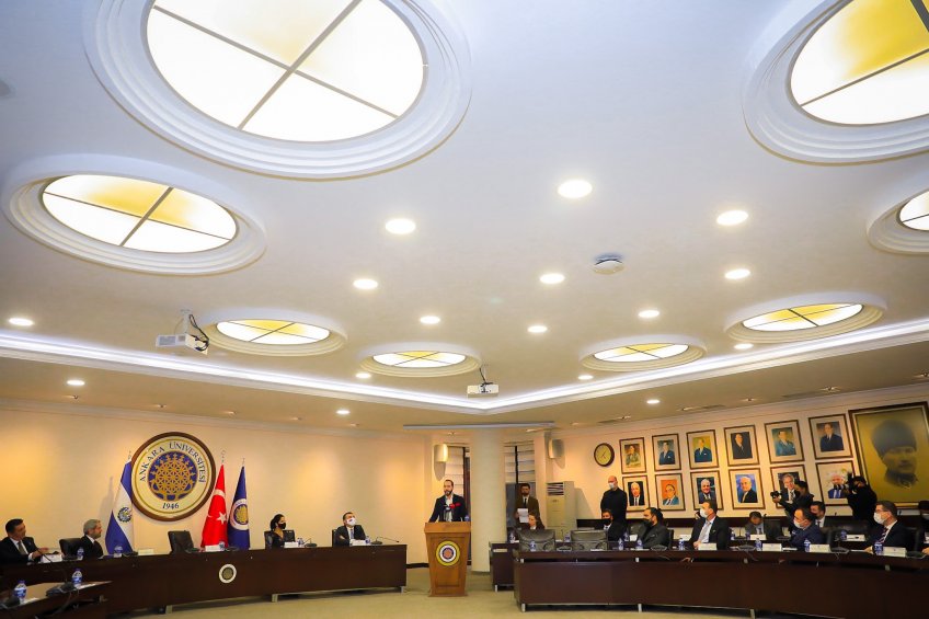 Universidad de Ankara