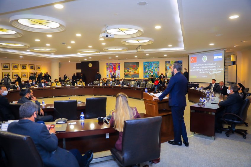 Universidad de Ankara