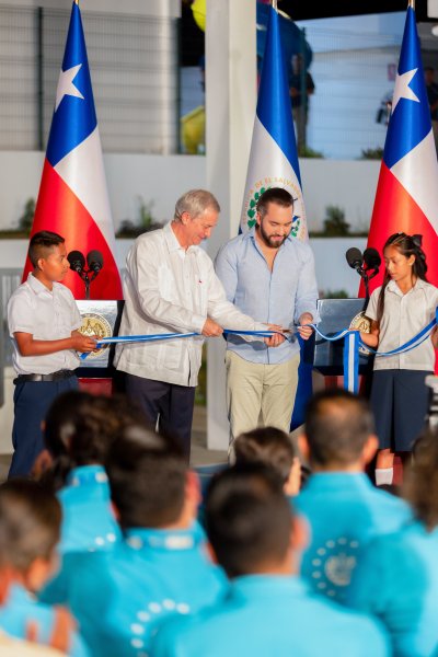 INAUGURACIONDE70NUEVASESCUELAS10