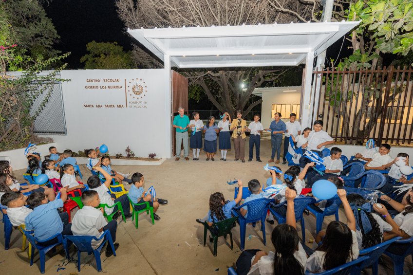 INAUGURACIONDE70NUEVASESCUELAS14