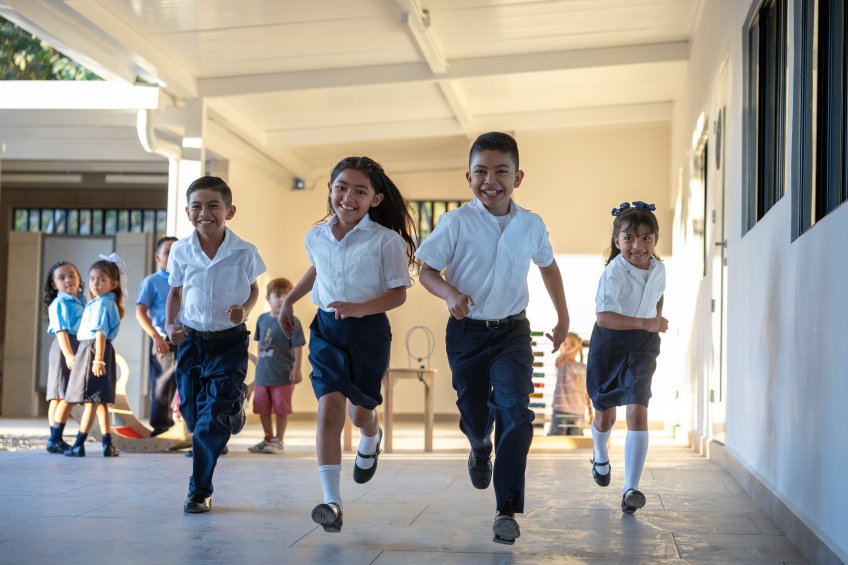 INAUGURACIONDE70NUEVASESCUELAS24